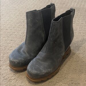 Sorel Joan of Arctic Wedge Gray Ankle Boots